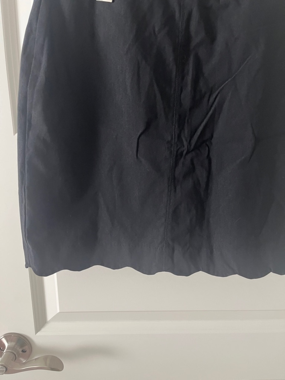 Lulu-B Black Scalloped Hem Mini Skirt - Picture 4 of 9